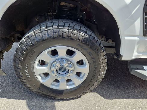 Used 2023 Ford F250 XLT w/ FX4 Off-Road Package image 34