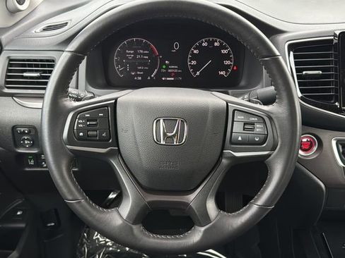 Certified 2025 Honda Ridgeline Sport image 24