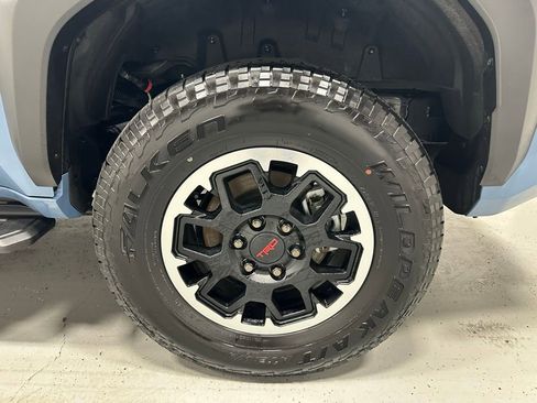 Used 2025 Toyota 4Runner TRD Off-Road image 63
