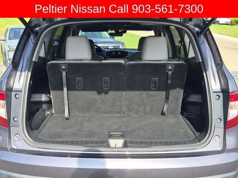 Used 2019 Honda Pilot Touring image 9