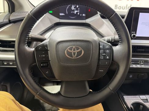 Used 2024 Toyota Prius LE image 28