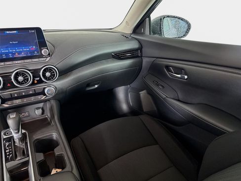 Used 2022 Nissan Sentra SV FWD image 22