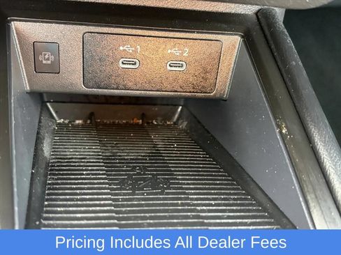 Certified 2025 Nissan Kicks SV AWD/4WD image 15