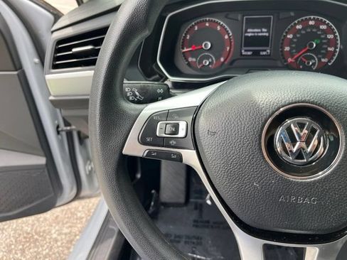 Used 2019 Volkswagen Jetta FWD image 19