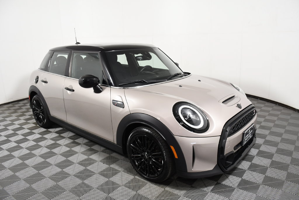 Used 2022 MINI Cooper S w/ Premium Package FWD image 8