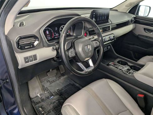 Used 2024 Honda Pilot EX-L image 11