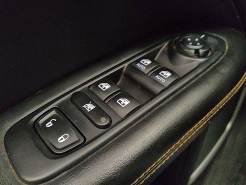 Used 2019 Jeep Compass Limited FWD image 26