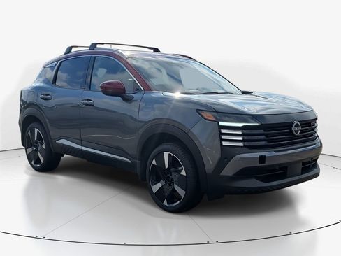 New 2026 Nissan Kicks SR FWD image 2