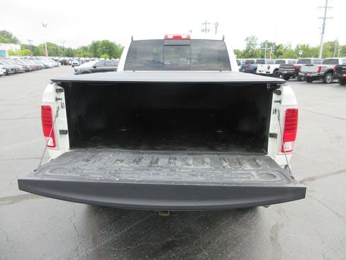 Used 2018 RAM 2500 Laramie AWD/4WD image 9