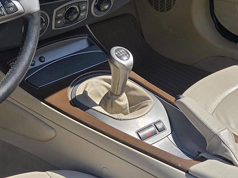 Used 2004 BMW Z4 3.0i image 17