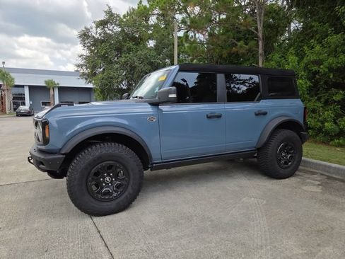 Used 2024 Ford Bronco Wildtrak AWD/4WD image 3