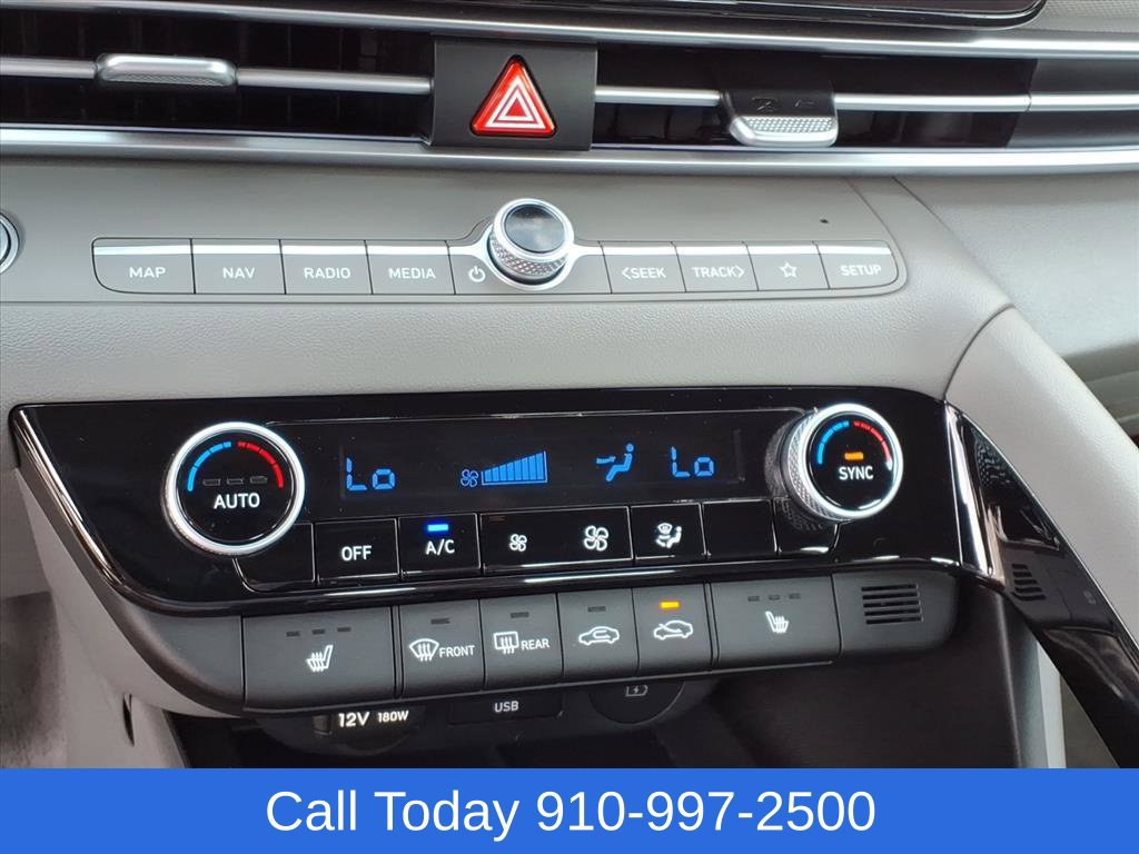 Used 2025 Hyundai Elantra SEL FWD image 9
