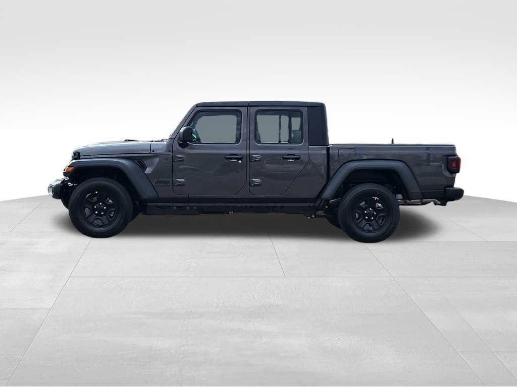 New 2026 Jeep Gladiator Sport AWD/4WD image 4