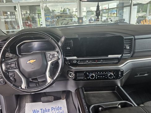 Used 2024 Chevrolet Silverado 3500 LT w/ Convenience Package AWD/4WD image 10