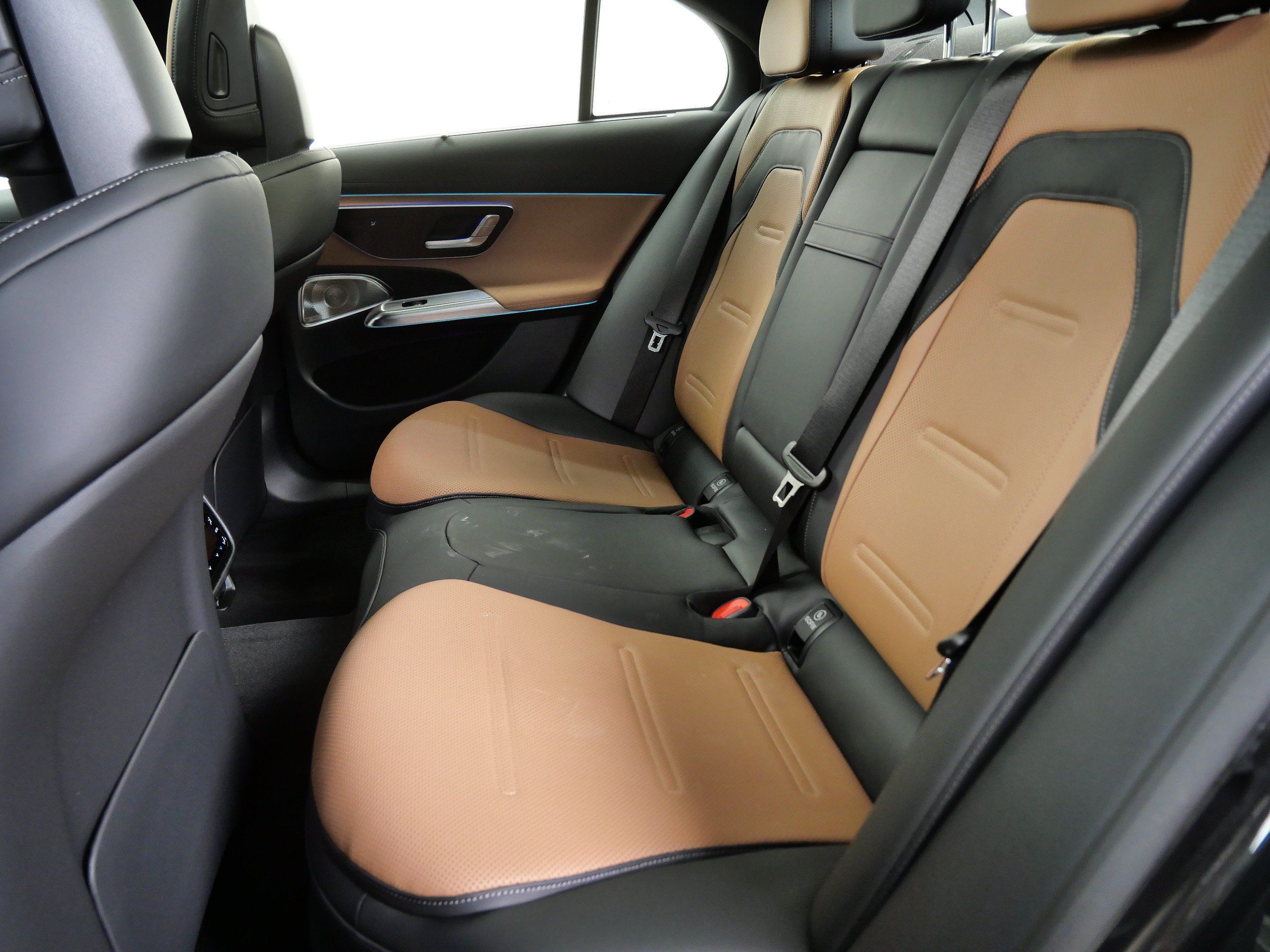 New 2026 Mercedes-Benz E 53 AMG e 4MATIC Sedan image 13