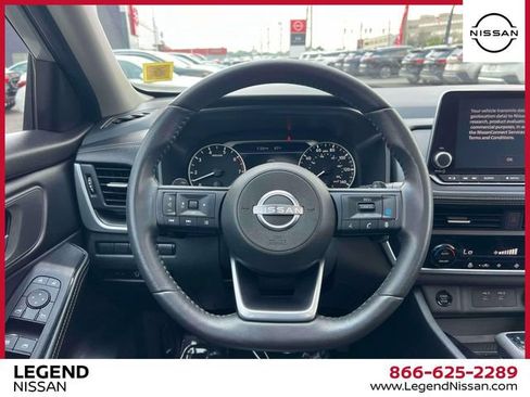 Certified 2024 Nissan Rogue SV w/ SV Premium Package AWD/4WD image 15
