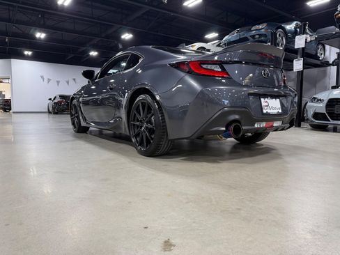 Used 2023 Toyota GR86 Premium image 15