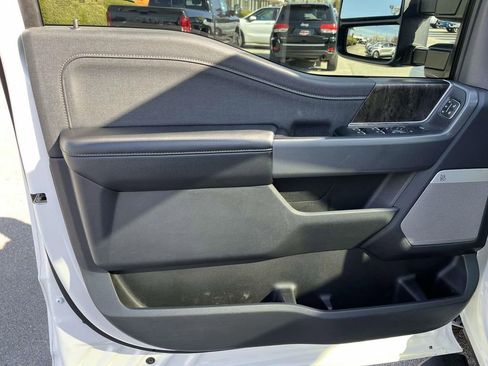 Used 2024 Ford F250 Lariat w/ Sport Appearance Package image 14