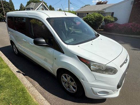 Used 2015 Ford Transit Connect XLT image 6