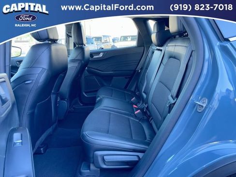 New 2026 Ford Escape SE FWD image 21