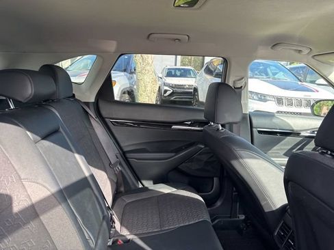 Used 2025 Kia Seltos S FWD image 15