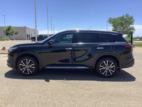 Used 2023 INFINITI QX60 Sensory w/ Vision Package AWD/4WD image 2