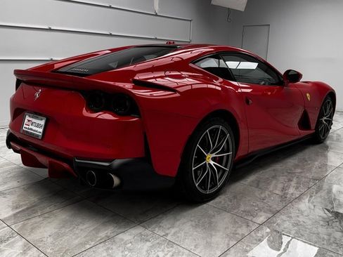 Used 2020 Ferrari 812 Superfast image 7