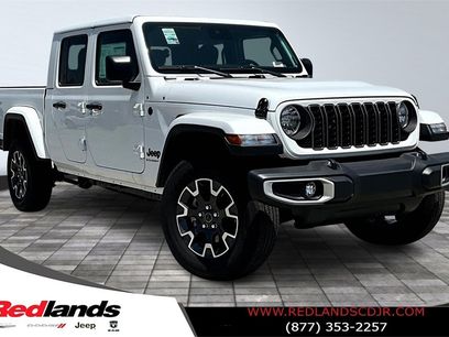 New 2025 Jeep Gladiator Sport w/ Premium Package