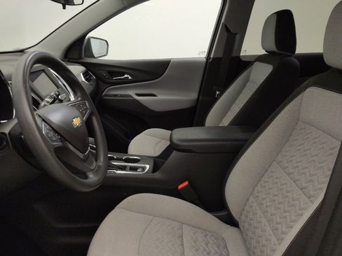 Used 2024 Chevrolet Equinox LT FWD image 17