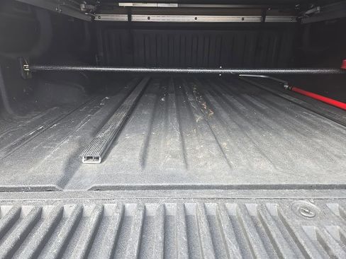 Used 2021 Nissan Titan PRO-4X w/ Pro-4x Convenience Package image 19