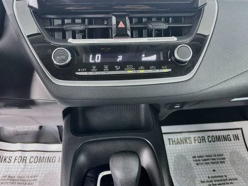 Used 2024 Toyota Corolla LE FWD image 20