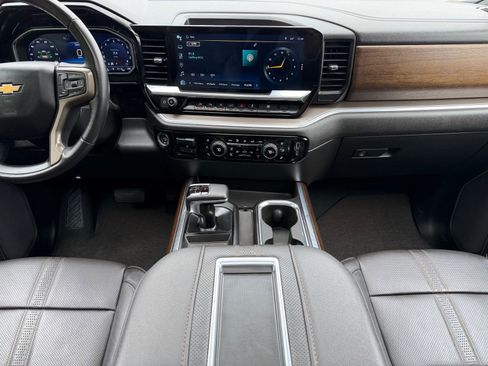 Used 2022 Chevrolet Silverado 1500 High Country w/ Max Trailering Package AWD/4WD image 19