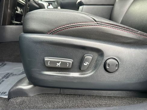 Used 2019 Toyota 4Runner TRD Off-Road Premium image 10