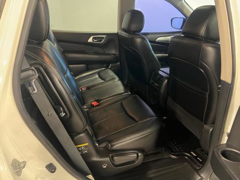Used 2017 Nissan Pathfinder SL w/ SL Premium Package image 36