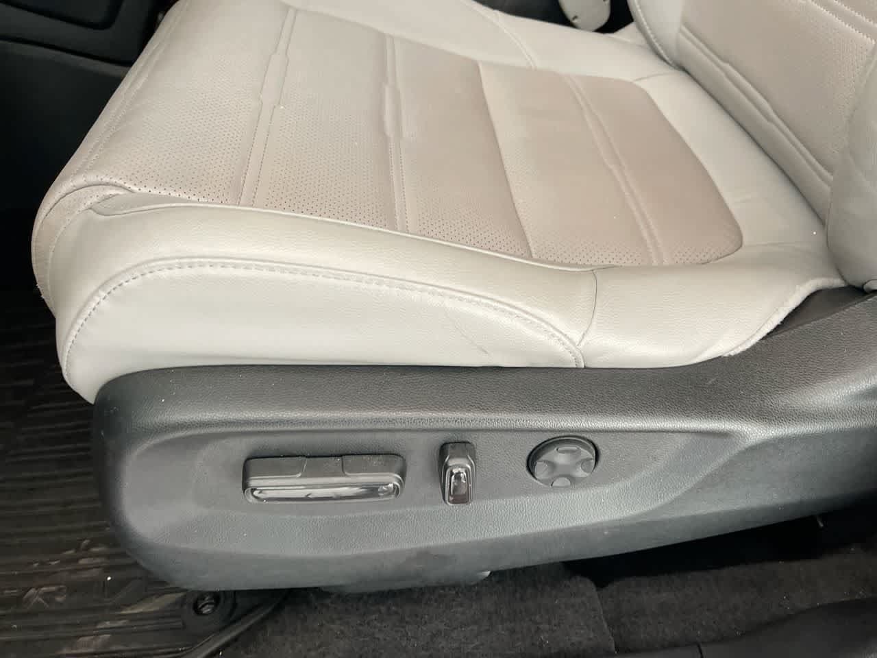 Used 2022 Honda CR-V EX-L image 12