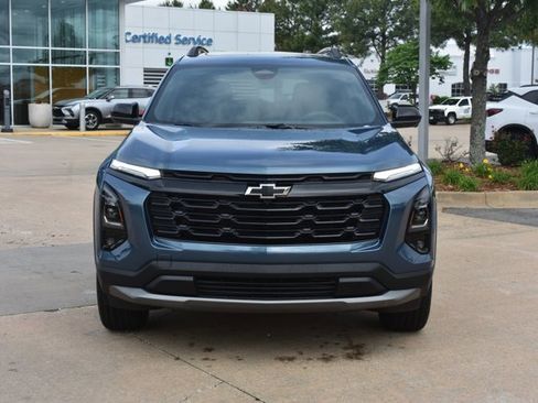 New 2026 Chevrolet Equinox LT FWD image 2