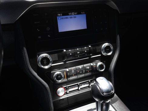 Used 2019 Ford Mustang GT RWD image 12