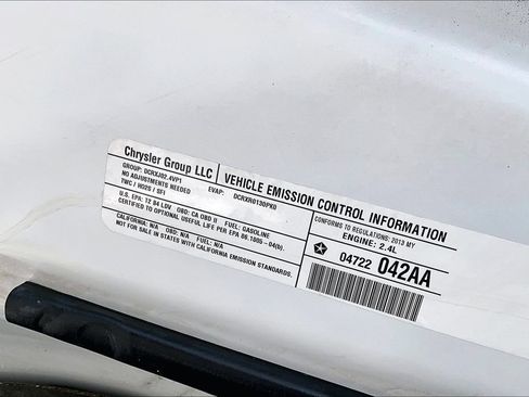 Used 2013 Dodge Avenger SE FWD image 33