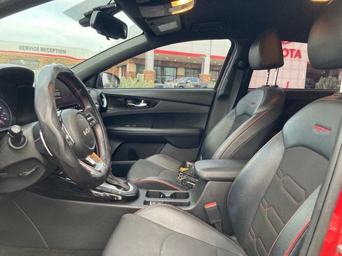 Used 2022 Kia Forte GT w/ GT Technology Package image 10