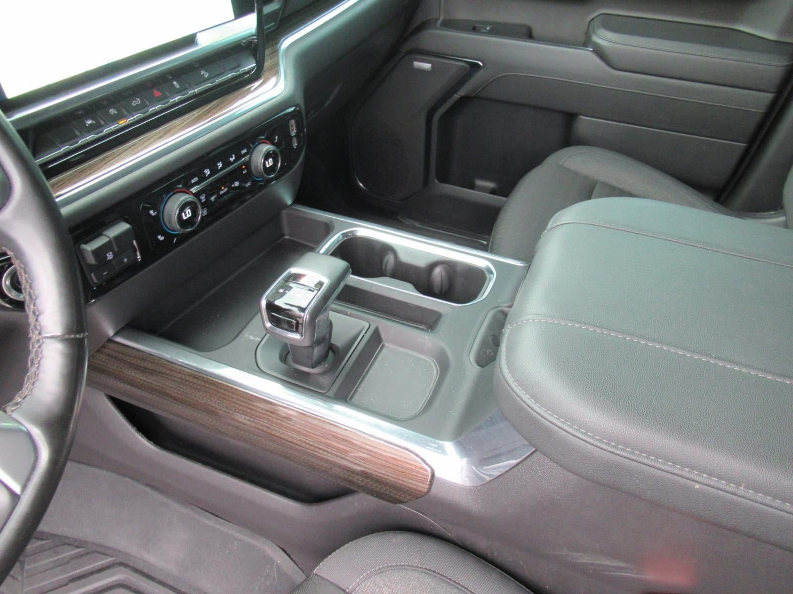 Used 2024 Chevrolet Silverado 1500 LT Trail Boss w/ Convenience Package II AWD/4WD image 18