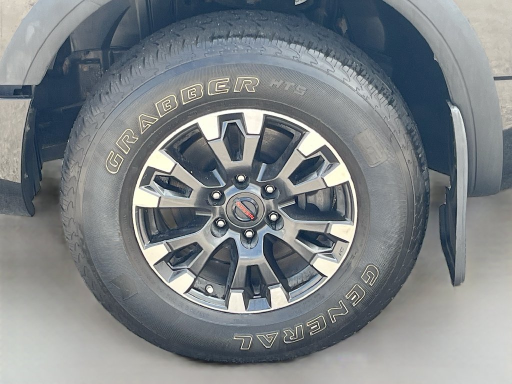 Used 2022 Nissan Titan PRO-4X w/ Pro-4x Convenience Package AWD/4WD image 32