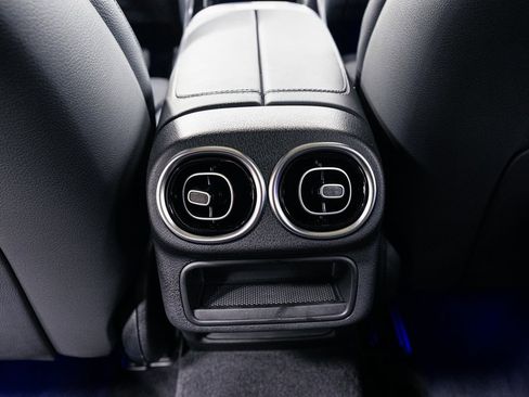 Certified 2025 Mercedes-Benz GLC 350e GLC 350e image 28