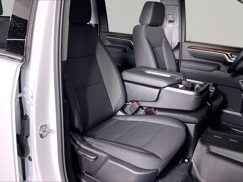 New 2026 GMC Sierra 2500 SLE w/ SLE Value Package; AWD/4WD image 11