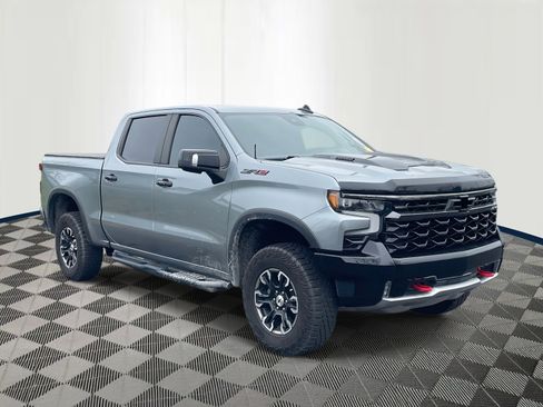 Used 2024 Chevrolet Silverado 1500 ZR2 w/ Technology Package image 3