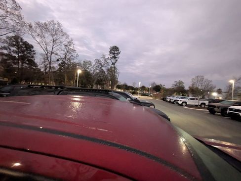 Used 2020 GMC Sierra 1500 Elevation w/ Elevation Value Package image 10