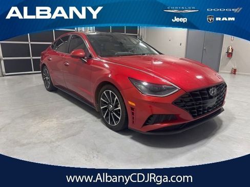 Used 2021 Hyundai Sonata Limited w/ Winter Weather Package FWD image 1