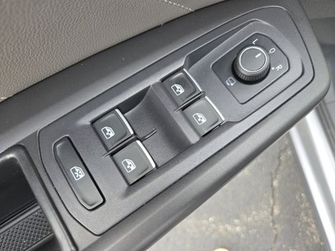 Used 2022 Volkswagen Atlas Cross Sport SEL Premium R-Line w/ Cross Sport MDO Package AWD/4WD image 30