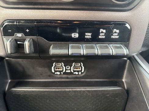 Used 2022 RAM 2500 Big Horn w/ Level A Equipment Group image 38