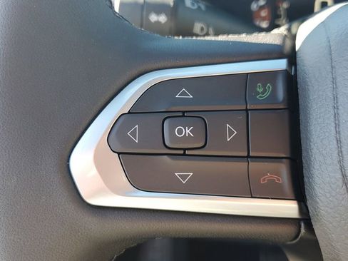 New 2026 Jeep Compass Latitude image 28