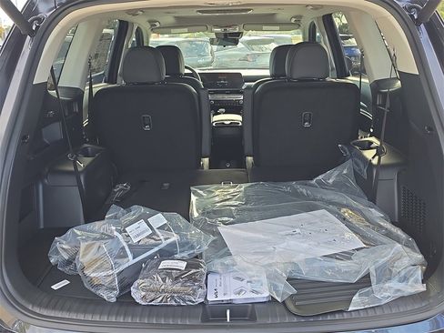 New 2025 Kia Telluride S image 10